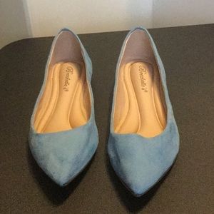 Breckelles Flats (NWOT)